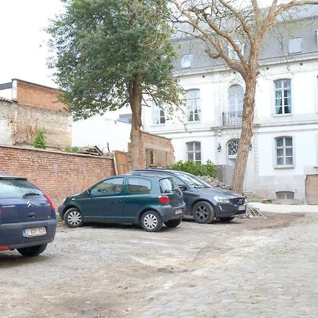 La Maison De La Duchesse De La Valliere - Chambre Rosaline - Parking Prive Gratuit Mons Kültér fotó