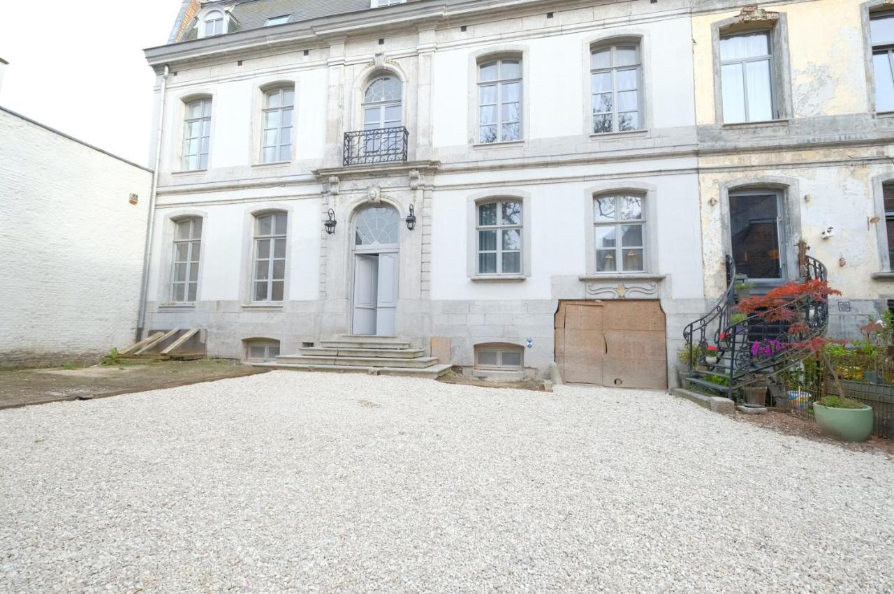 La Maison De La Duchesse De La Valliere - Chambre Rosaline - Parking Prive Gratuit Mons Kültér fotó